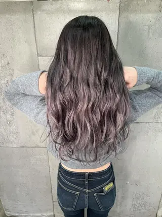 ロング 大内 志穂のヘアスタイル