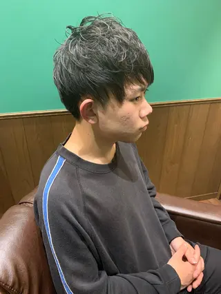 ミディアム パーマ メンズ HIROGINZAプレミアムバーバー赤坂店所属・田中 千恩のヘアスタイル