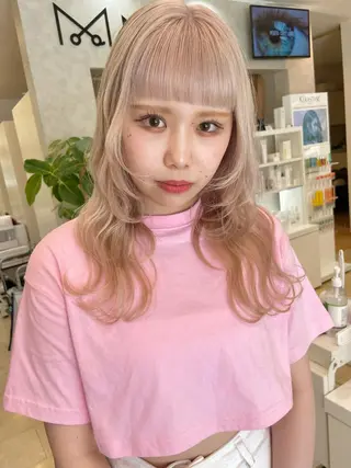 セミロング 淺谷 美紀のヘアスタイル
