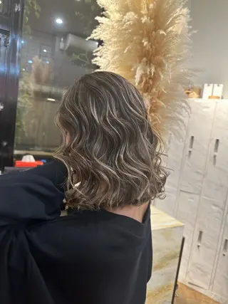 ミディアム Dimo＆所属・ハイライトカラー /ダイスケのヘアスタイル