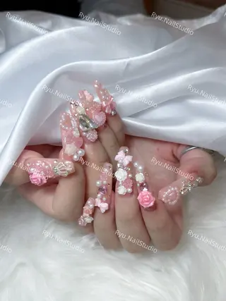 ネイル Ryu Nail Studio所属・Ryu Nail 新大久保のネイルデザイン