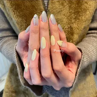 ミディアム 10ten Mikiのネイルデザイン