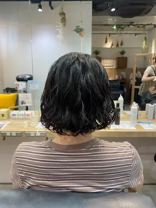 ミディアム 🖤🌀くるくる パーマ🌀🖤ayaのヘアスタイル