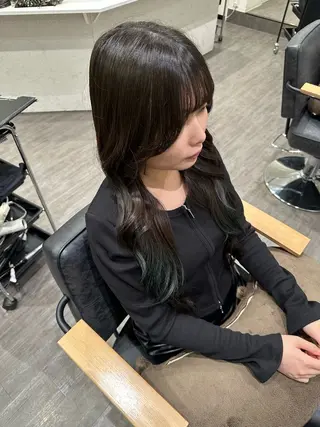 セミロング カラー 艶髪レイヤー上田 紗也🇰🇷💗のヘアスタイル