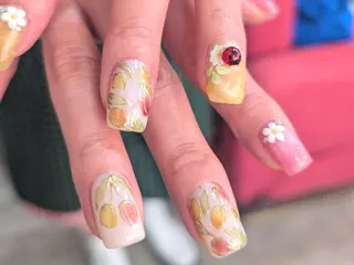 ネイル やさか みさきのネイルデザイン