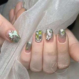 ネイル Maggie Nail🦩のネイルデザイン