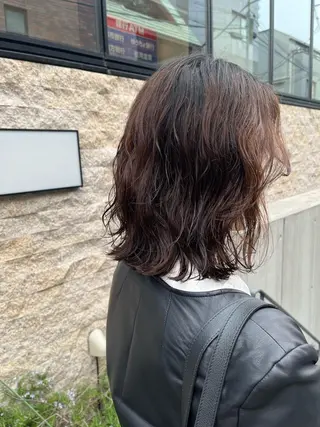 ミディアム パーマ ✨透明感カラー✨ 🦖佐々木未来🦕のヘアスタイル