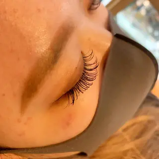 マツエク・マツパ eyelash salon KOH. 四ツ橋店所属・eye salon KOH. aikaのマツエク・マツパデザイン