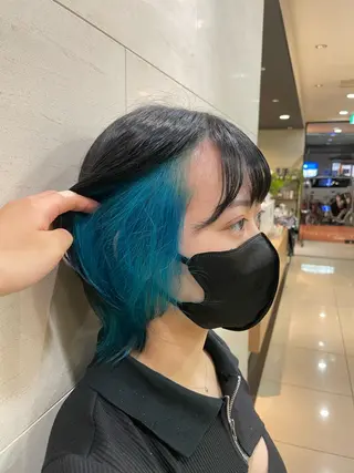 ショート ハイトーン/暖色/ 眉/メイク/Rinaのヘアスタイル