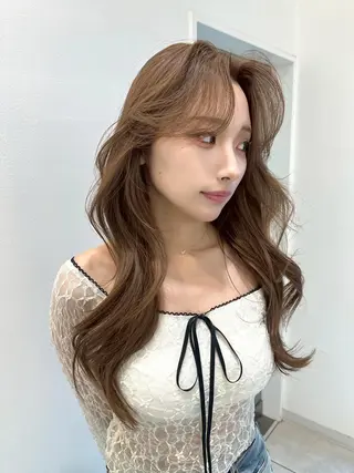 カラー 透明感ベージュ🧁 池袋LAND🤍のヘアスタイル