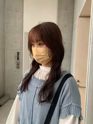 ロング カラー カネコ ユカリのヘアスタイル