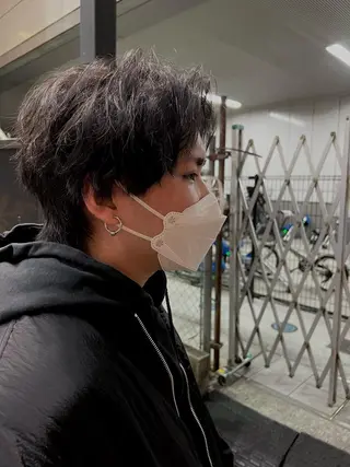 メンズ 心斎橋バレイヤージュ 小林勝貴のヘアスタイル