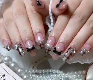 ネイル Lyna Nailのネイルデザイン