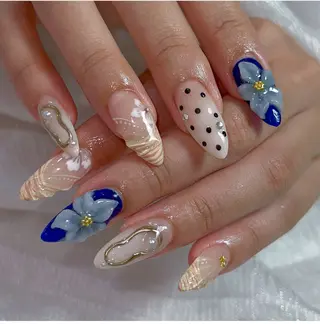 ネイル LilyLala Nail所属・LilyLala Nailsalonのネイルデザイン