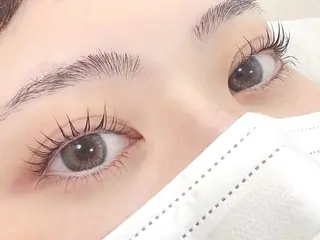 マツエク・マツパ Honey&Miel 🩶🎀AYANAのマツエク・マツパデザイン