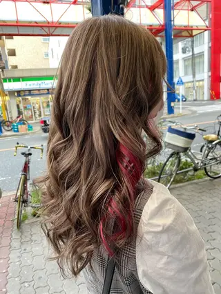 ミディアム ゆぴ☾‪/推しカラー /ハイトーンのヘアスタイル