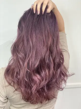 ロング カラー DEST所属・吉野 瑳桜のヘアスタイル