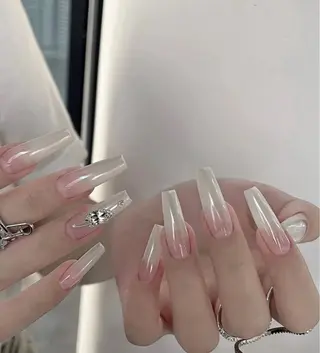 ネイル Tagi 銀座所属・Tagi Nail 銀座店のネイルデザイン