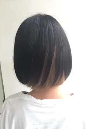 ショート カラー 岩崎 裕司のヘアスタイル