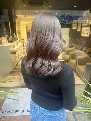 セミロング 美髪／透明感カラー 名古屋・栄・矢場町のヘアスタイル