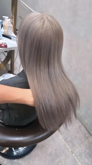 ロング カラー ケアブリーチ 韓国レイヤーKYONのヘアスタイル