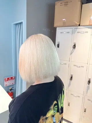 ショート カラー 🪄池袋ハイトーン 🪄ブリーチカラーのヘアスタイル