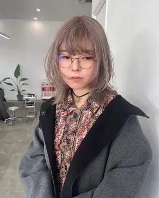 ミディアム カラー YU KIのヘアスタイル