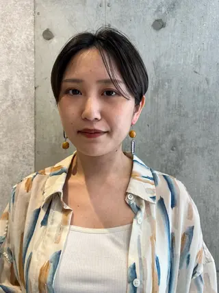 ショート カラー ポミエ恵比寿所属・ショートウルフくせ毛 お任せくださいのヘアスタイル