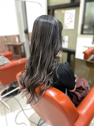 ロング カラー 井上 武輝のヘアスタイル