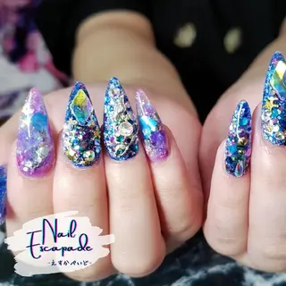 ミディアム ネイル クロキ 。のネイルデザイン