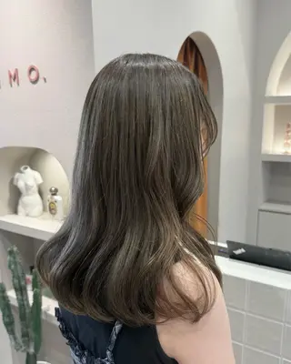 ミディアム カラー MIYU  ボブ ブリーチなしWカラーのヘアスタイル