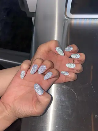 ネイル ♱˖⁺ 𝒎𝒐𝒑𝒊 ⁺のネイルデザイン