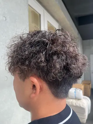 パーマ メンズ 荒井 海音のヘアスタイル