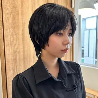 ショート écouter所属・ジェンダーレスカット ハイトーン/カイセイのヘアスタイル