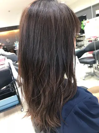 セミロング Adachi Fujikoのヘアスタイル