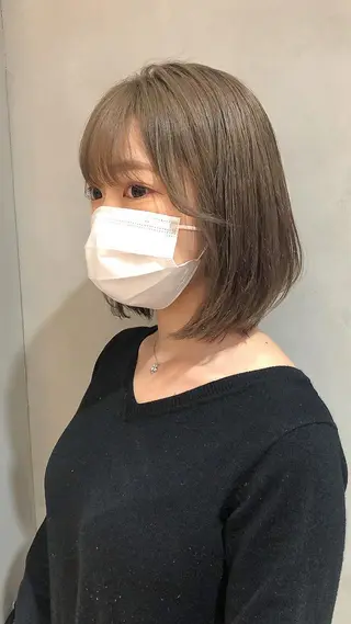 ミディアム カラー 圧倒的透明感カラー nana🦕のヘアスタイル