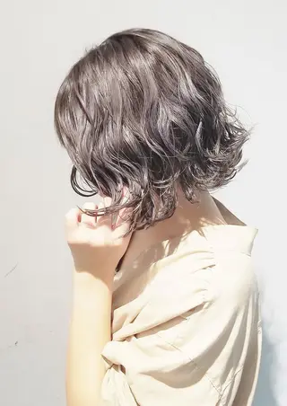ショート カラー ヘアアレンジ パピヨンロゼ ケイのヘアスタイル