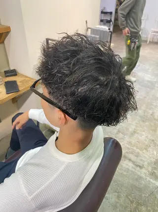 パーマ メンズ パーマ特化/フェザー パーマシャドウ/真生のヘアスタイル