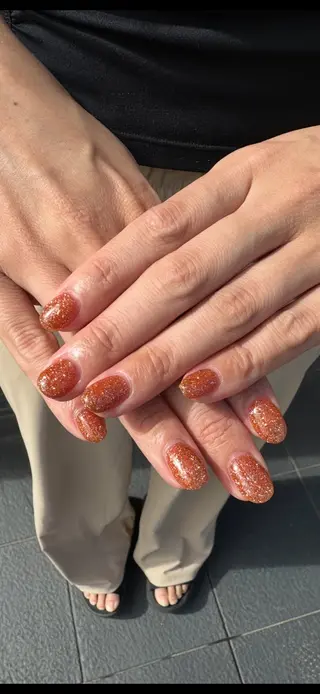 ネイル 藤村 美玖のネイルデザイン