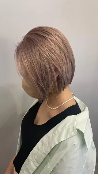 ショート カラー 韓国ヘア/ベージュ カラー🤍yukaのヘアスタイル