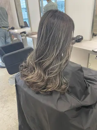 ミディアム カラー ヘアアレンジ 🎗秋山勇 /三宮指名No.1のヘアスタイル