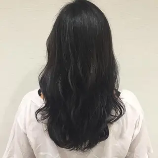ロング カラー 赤阪 優奈のヘアスタイル
