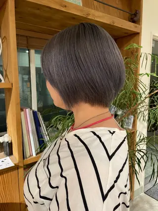 ショート カラー 透明感カラー🫧/ レイヤー/髪質改善のヘアスタイル