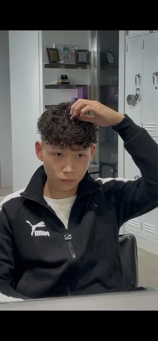 パーマ メンズ 夏果⭐︎fifth 天神 海外風パーマのヘアスタイル