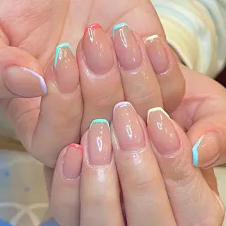 ショート カラー ネイル ネイルサロン リリーブランシュ所属・森 瑞紀のネイルデザイン