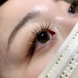 マツエク・マツパ 似合わせカット暖色 カラーhiyonaのヘアスタイル