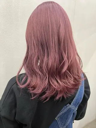 ミディアム 亀田 泰生のヘアスタイル