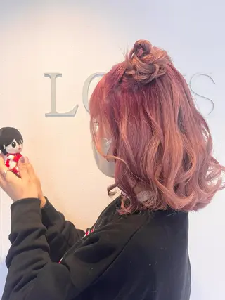 ミディアム 倉林隆一🐈 ダブルカラー/艶髪のヘアスタイル