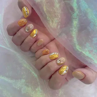 ネイル 🦋ネイルサロン ブラン🌈ゆりのネイルデザイン