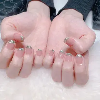 ネイル 根津 綾子のネイルデザイン